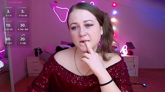 LizzyShine online show from 01-10-25, 05:34