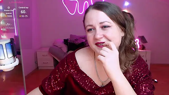 LizzyShine online show from 01-10-25, 11:39