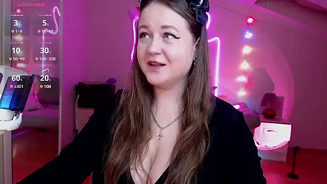 LizzyShine online show from 02-18-25, 08:03