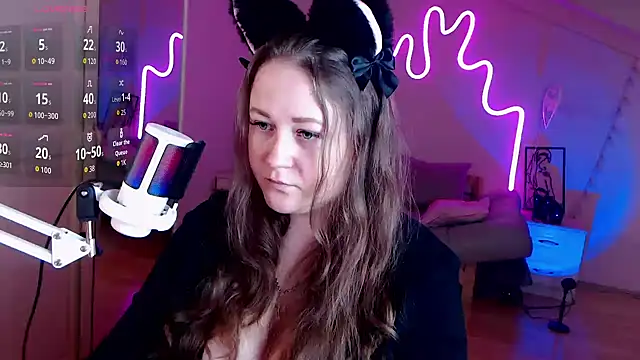 LizzyShine online show from 09-14-25, 01:21