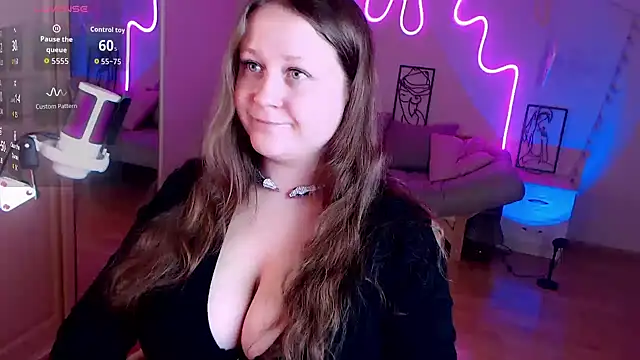 LizzyShine online show from 09-17-25, 03:03