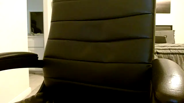 GirthBullger4You online show from 09-22-25, 05:53