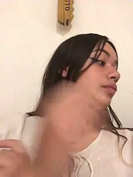 Miss oliviaa online show from 12-19-24, 04:46