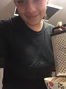 Miss oliviaa online show from 01-04-25, 02:03