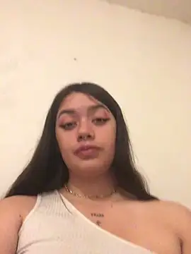 Miss oliviaa online show from 03-22-25, 06:36