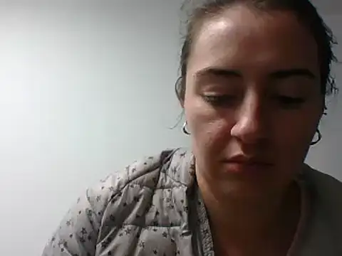 Snapshot of _karlie_kloss_ chatting on 12-24-24, 01:38 karlie kloss online show from 12-24-24, 01:38