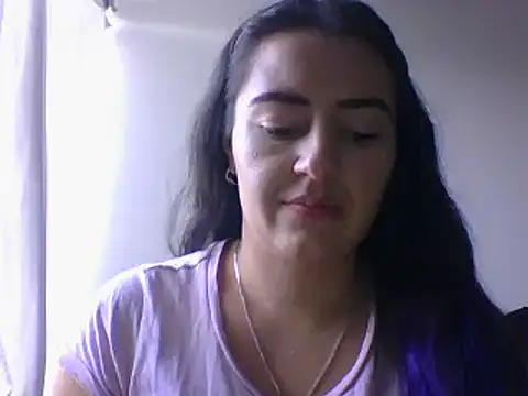 Snapshot of _karlie_kloss_ chatting on 01-18-25, 06:10 karlie kloss online show from 01-18-25, 06:10