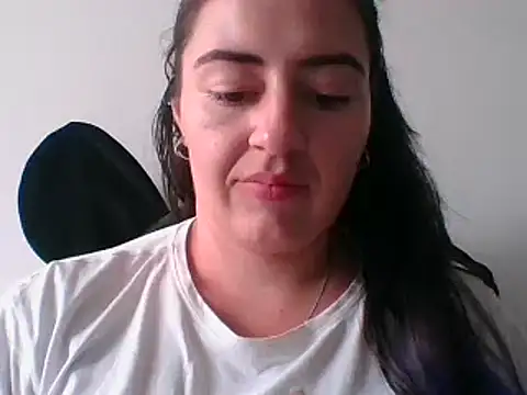 Snapshot of _karlie_kloss_ chatting on 01-24-25, 08:54 karlie kloss online show from 01-24-25, 08:54