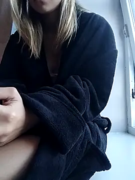 Snapshot of fofinhaa12 chatting on 09-16-25, 05:14 fofinhaa12 online show from 09-16-25, 05:14