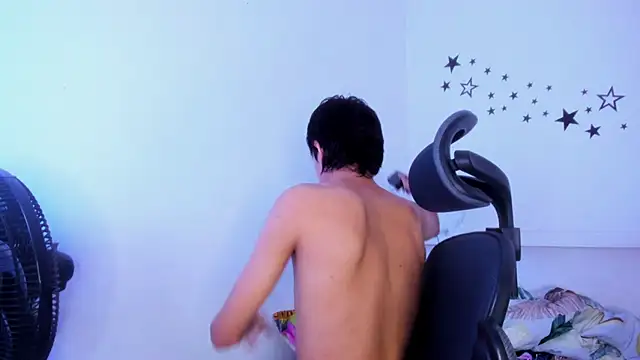 Johhan  Lee online show from 12-05-25, 08:49