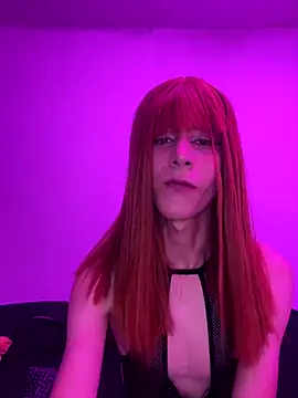 Snapshot of Dylan_desire_ chatting on 11-27-25, 05:04 Dylan desire online show from 11-27-25, 05:04