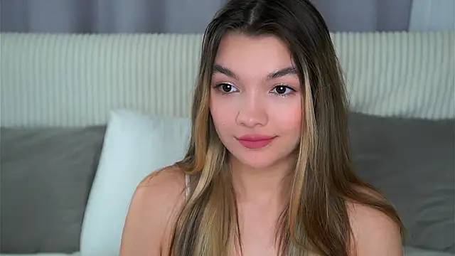 Snapshot of VeronaAppleberry chatting on 09-28-25, 11:26 VeronaAppleberry online show from 09-28-25, 11:26