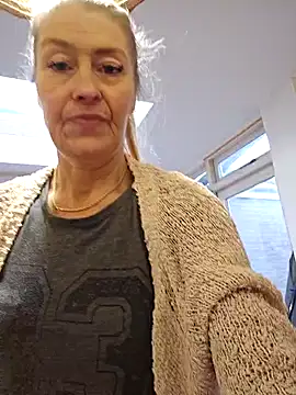 lisalustjouw online show from 01-14-25, 12:03