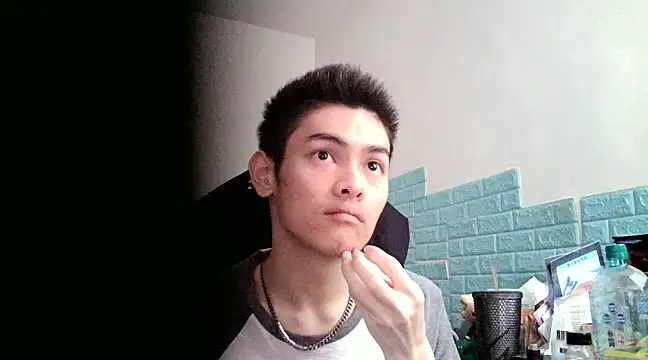 Snapshot of thisisbook_223 chatting on 12-17-24, 07:18 thisisbook 223 online show from 12-17-24, 07:18