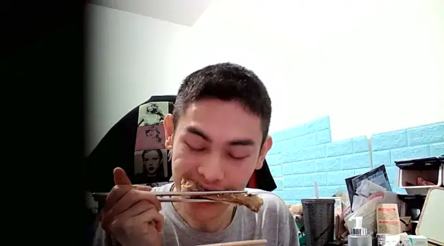 Snapshot of thisisbook_223 chatting on 02-21-25, 04:59 thisisbook 223 online show from 02-21-25, 04:59