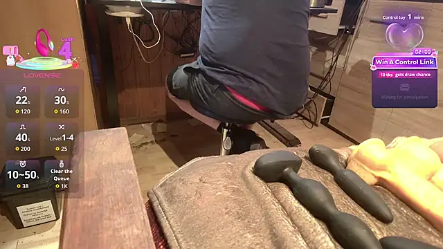 misteryman1956 online show from 07-15-26, 04:01