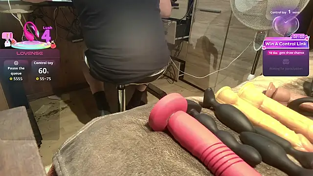misteryman1956 online show from 07-27-26, 06:04