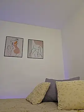 VictoriaEvaans  online show from 12-22-24, 06:15