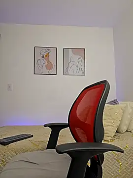 VictoriaEvaans  online show from 12-24-24, 10:17