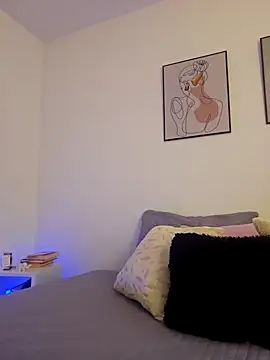 VictoriaEvaans  online show from 09-27-25, 10:48