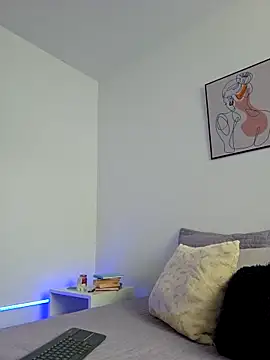 VictoriaEvaans  online show from 10-16-25, 10:11