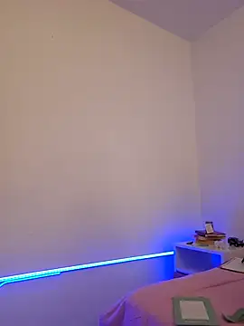 VictoriaEvaans  online show from 11-17-25, 09:53