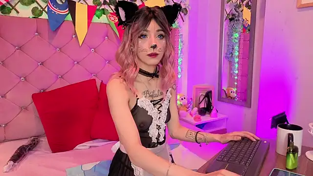 lauren evans96 online show from 07-18-26, 04:05