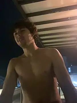 Luca ferrer  online show from 03-19-25, 07:40