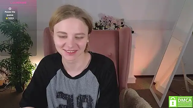 MirraBellanta online show from 05-18-26, 04:07