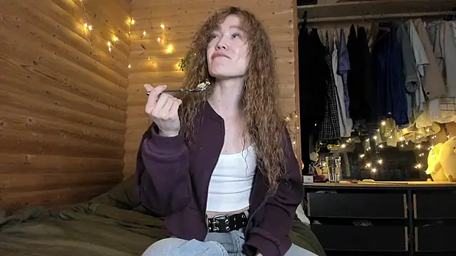 such juicee online show from 02-03-25, 07:21