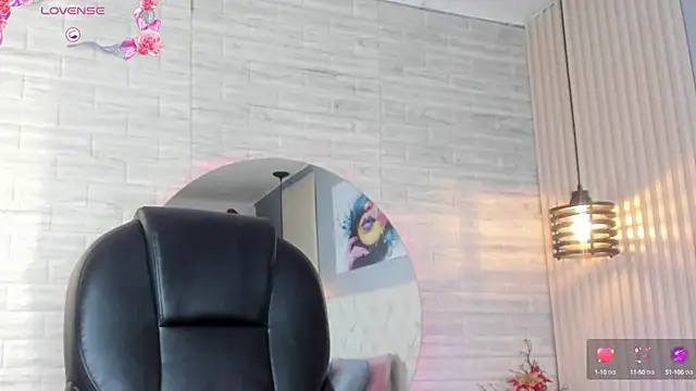 nicole  parker1 online show from 01-29-25, 12:35