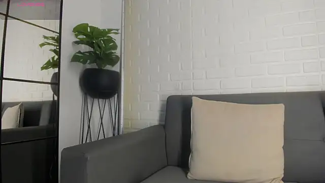 karina gomez 18 online show from 03-01-25, 01:53