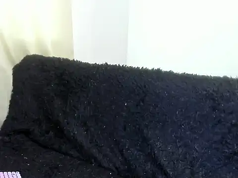 Snapshot of kerly_monroe chatting on 11-30-25, 09:52 kerly monroe online show from 11-30-25, 09:52