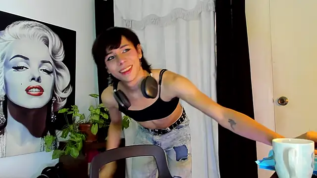 pixy 20 online show from 12-31-24, 12:57