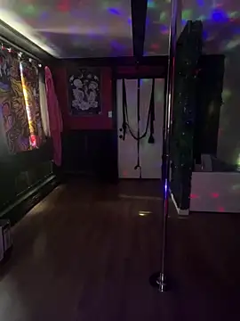 Luluof online show from 03-21-25, 02:51