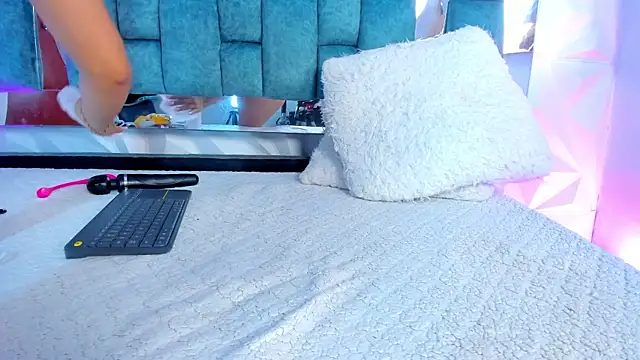 Nanda Vixen online show from 02-12-25, 01:59