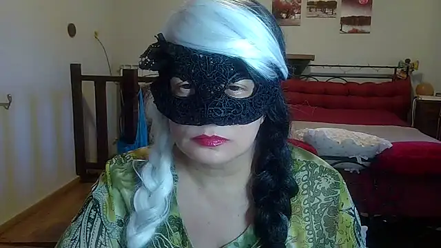 Ninalapiccolina online show from 01-30-25, 03:19