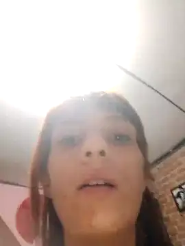 Snapshot of spacegirlll chatting on 12-15-24, 08:30 spacegirlll online show from 12-15-24, 08:30