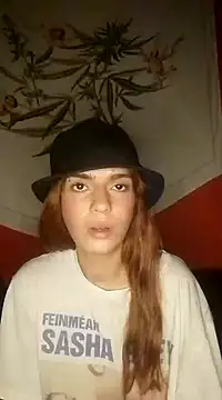 Snapshot of spacegirlll chatting on 01-04-25, 06:52 spacegirlll online show from 01-04-25, 06:52