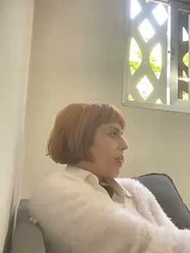 Snapshot of spacegirlll chatting on 09-27-25, 04:34 spacegirlll online show from 09-27-25, 04:34