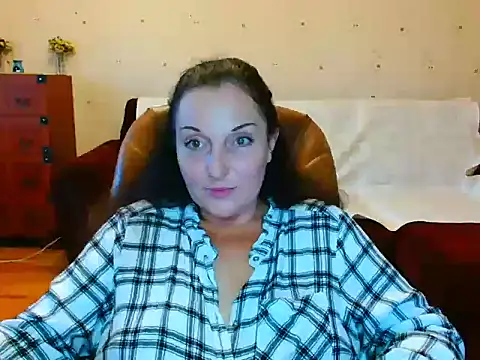 Alice3694 online show from 10-19-25, 06:58