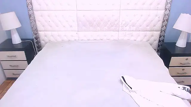 Snapshot of Cheelsea_ chatting on 12-11-24, 12:02 Cheelsea  online show from 12-11-24, 12:02