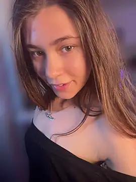 alijones 18 online show from 04-26-26, 03:48