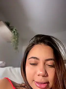 Snapshot of Aryrosee chatting on 02-24-26, 07:28 Aryrosee online show from 02-24-26, 07:28