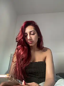 julialupato1606 online show from 03-13-25, 09:10