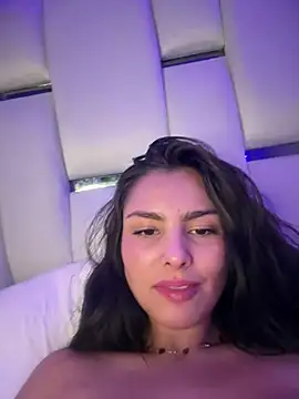 Maddy Rouse  online show from 01-06-25, 01:42