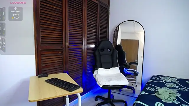 karoll marquez online show from 02-05-25, 06:37