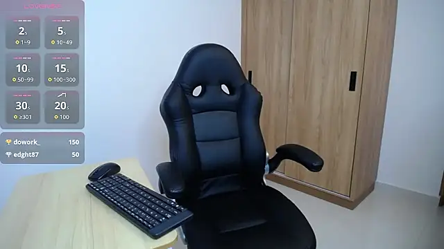 karoll marquez online show from 12-05-25, 04:21