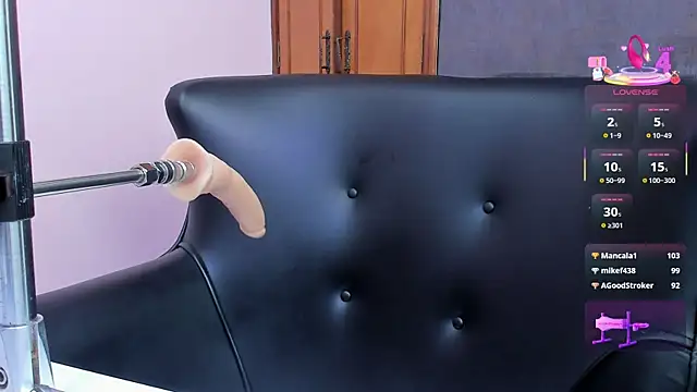 Snapshot of isabella_santos1 chatting on 02-14-25, 12:14 isabella santos1 online show from 02-14-25, 12:14