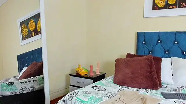 Snapshot of emagarcia chatting on 12-26-24, 04:14 emagarcia online show from 12-26-24, 04:14